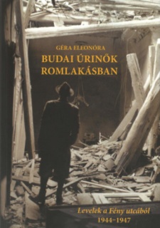 Budai úrinők romlakásban